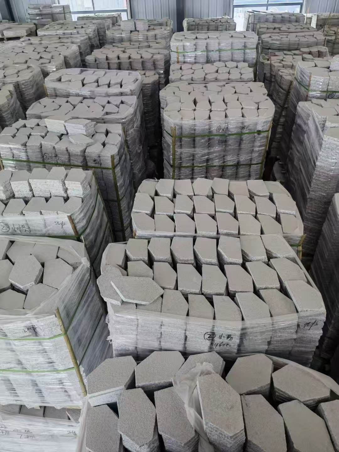 潮州芝麻白石材冰裂纹，碎拼。