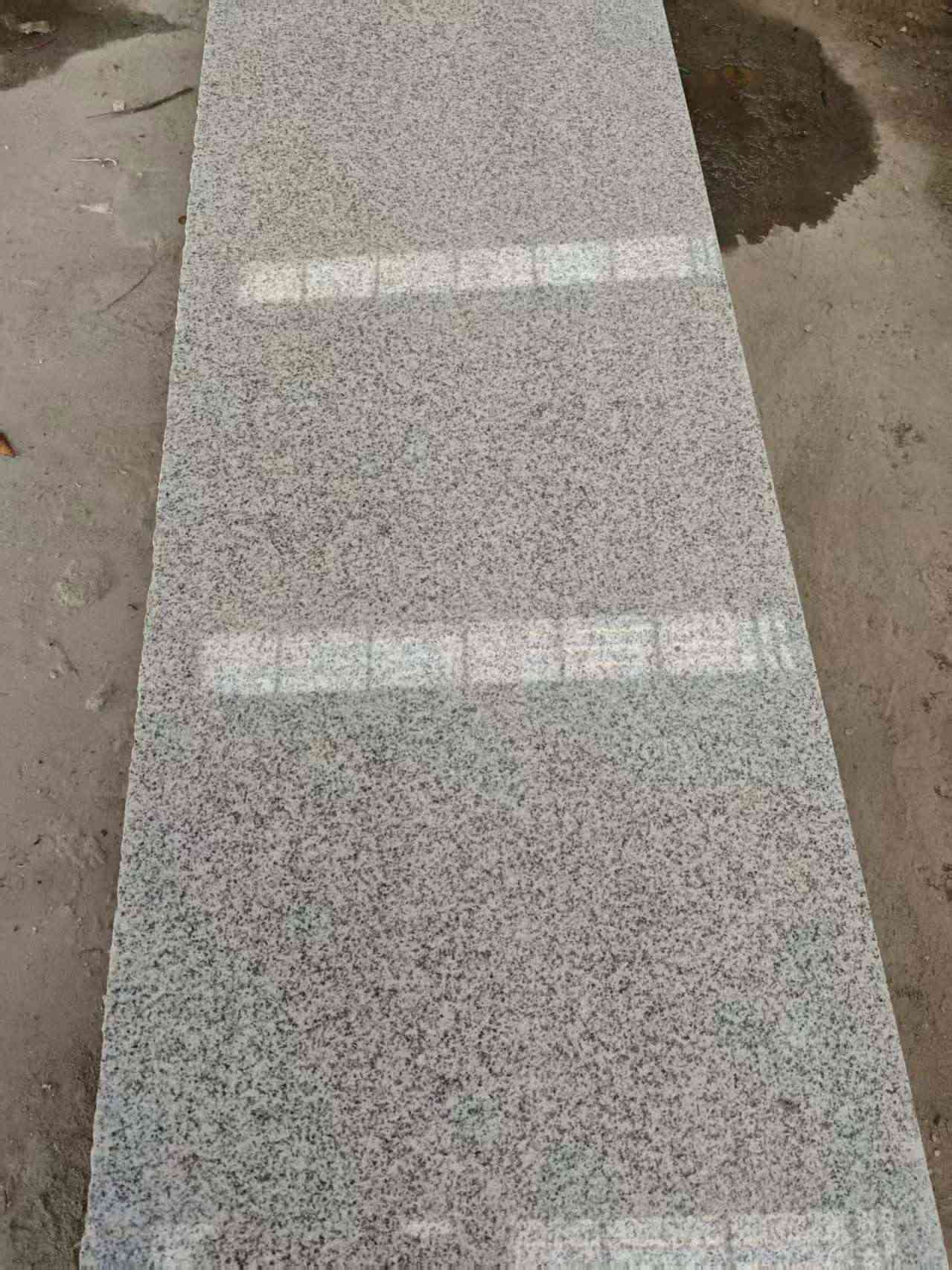 潮州芝麻白光面毛板